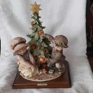 G. Armani 1982 Capodimonte Christmas Piece.